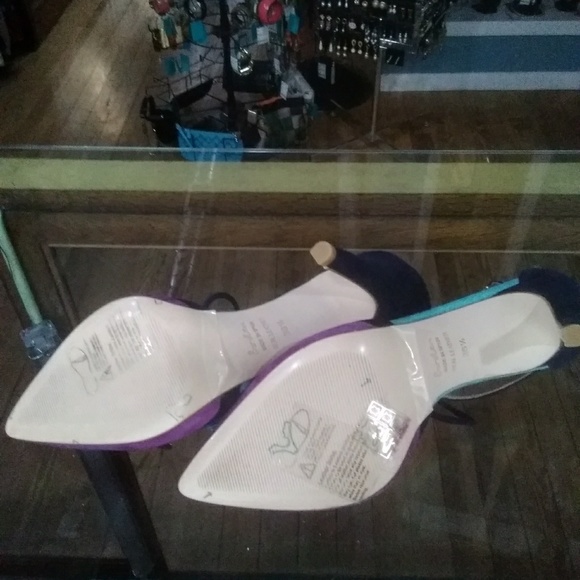 New Boden "Alice" Purple and Navy Tasselled Heels - Picture 5 of 8